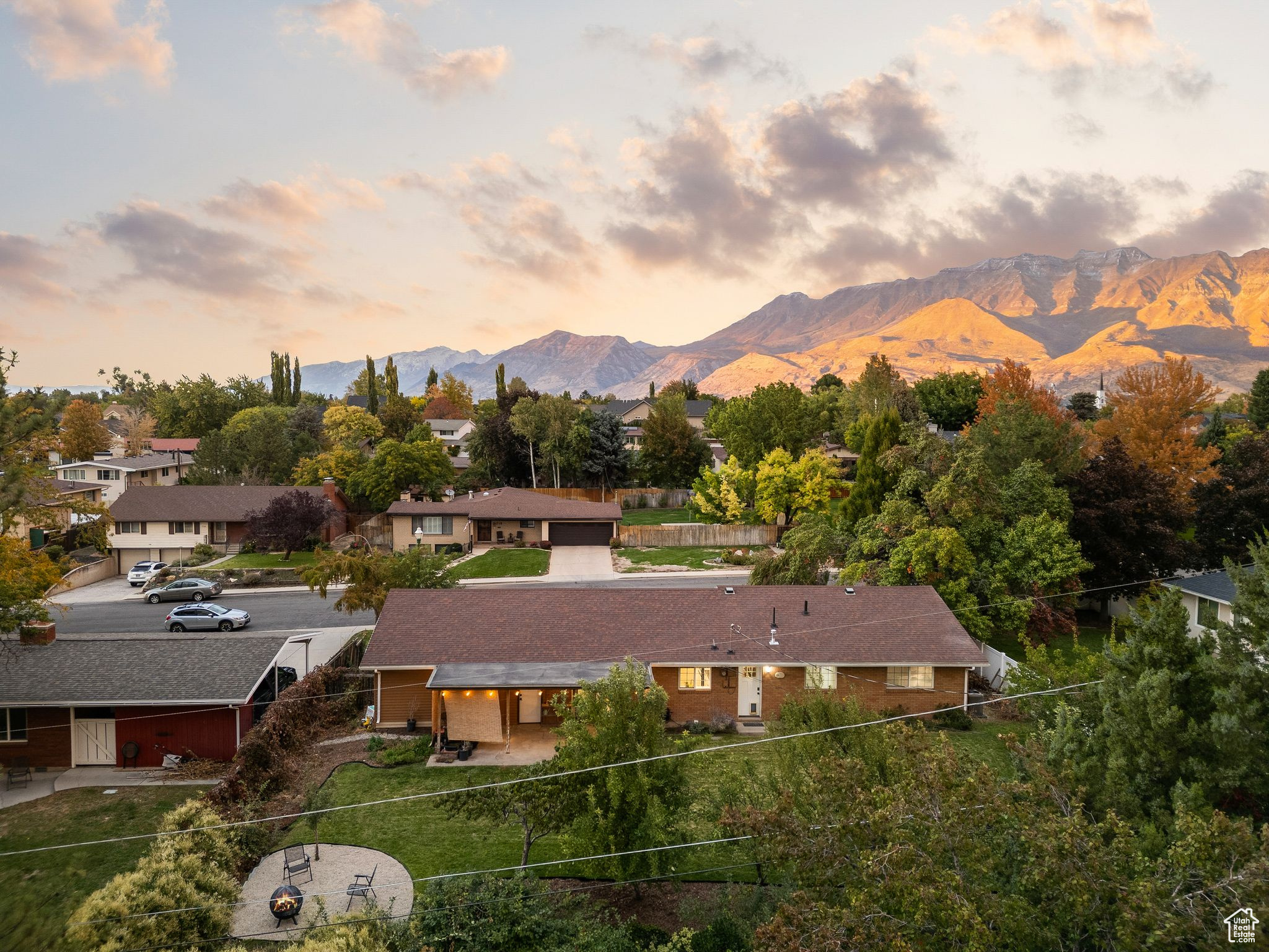 SUNSET VISTA - Residential
