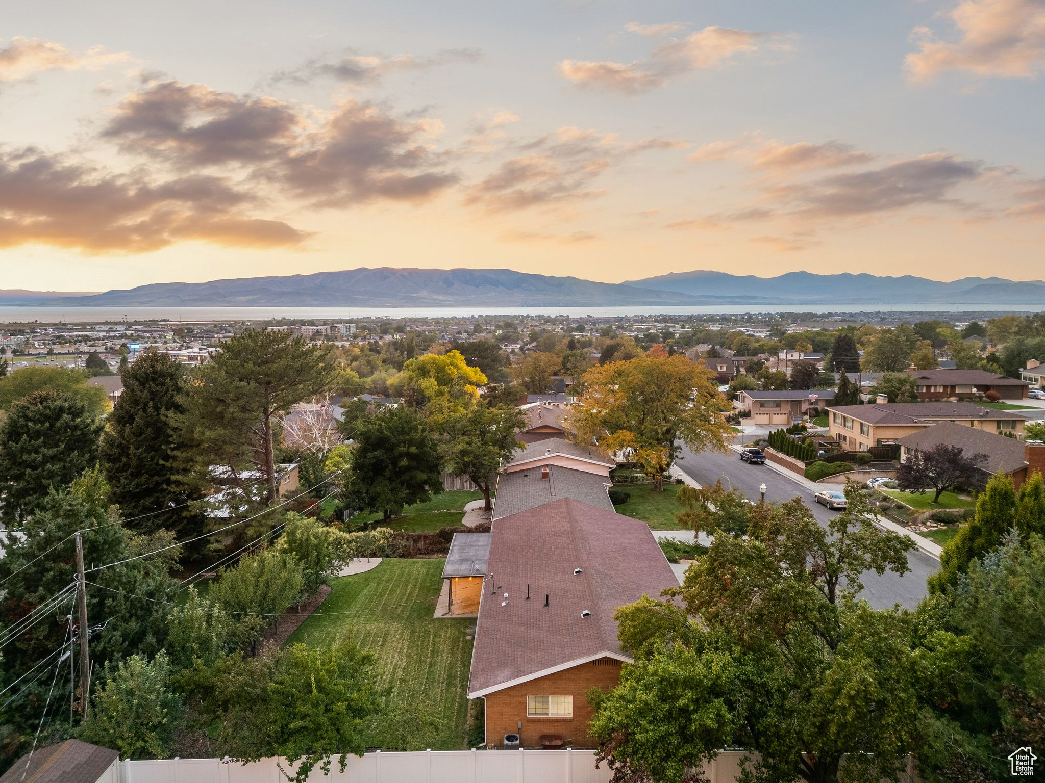 SUNSET VISTA - Residential