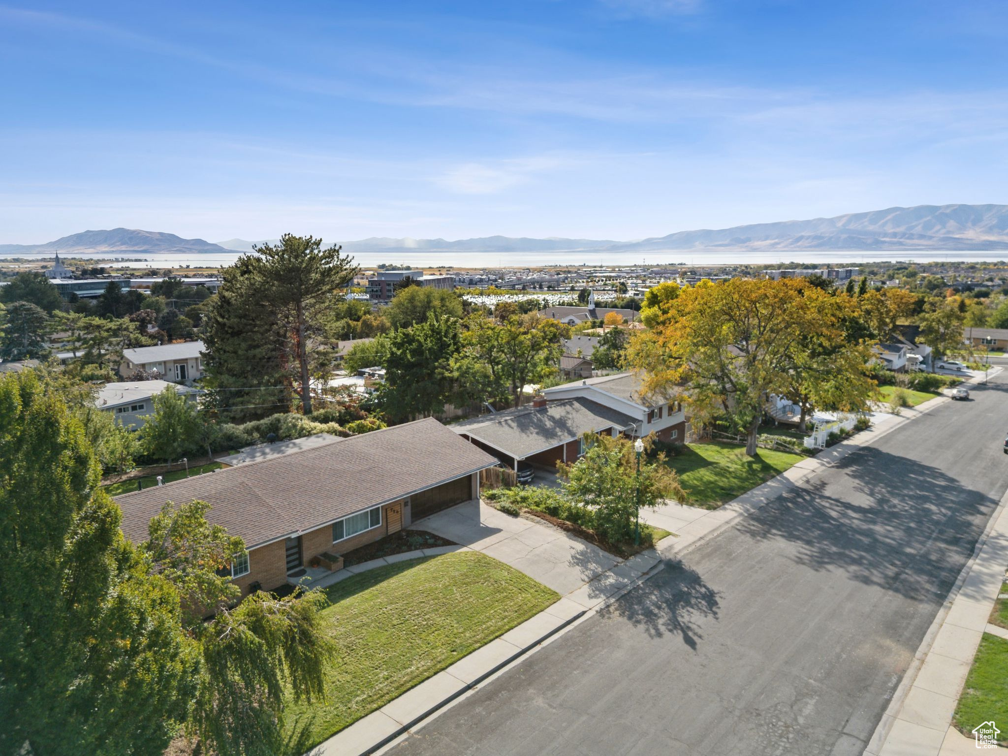 SUNSET VISTA - Residential
