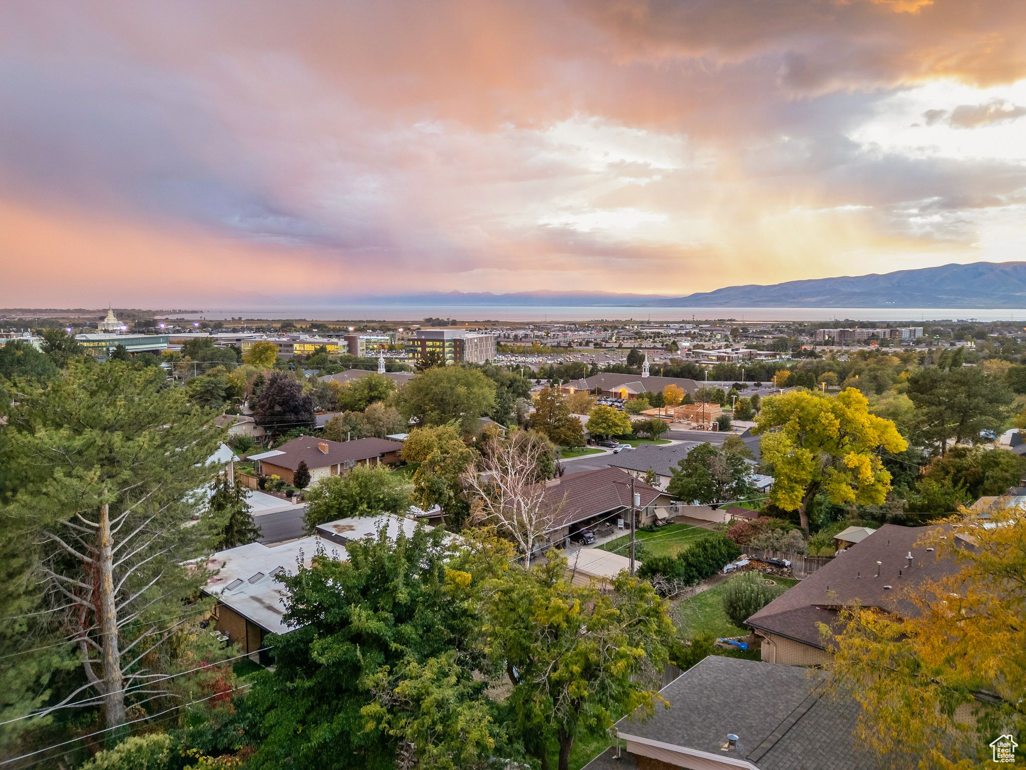 SUNSET VISTA - Residential