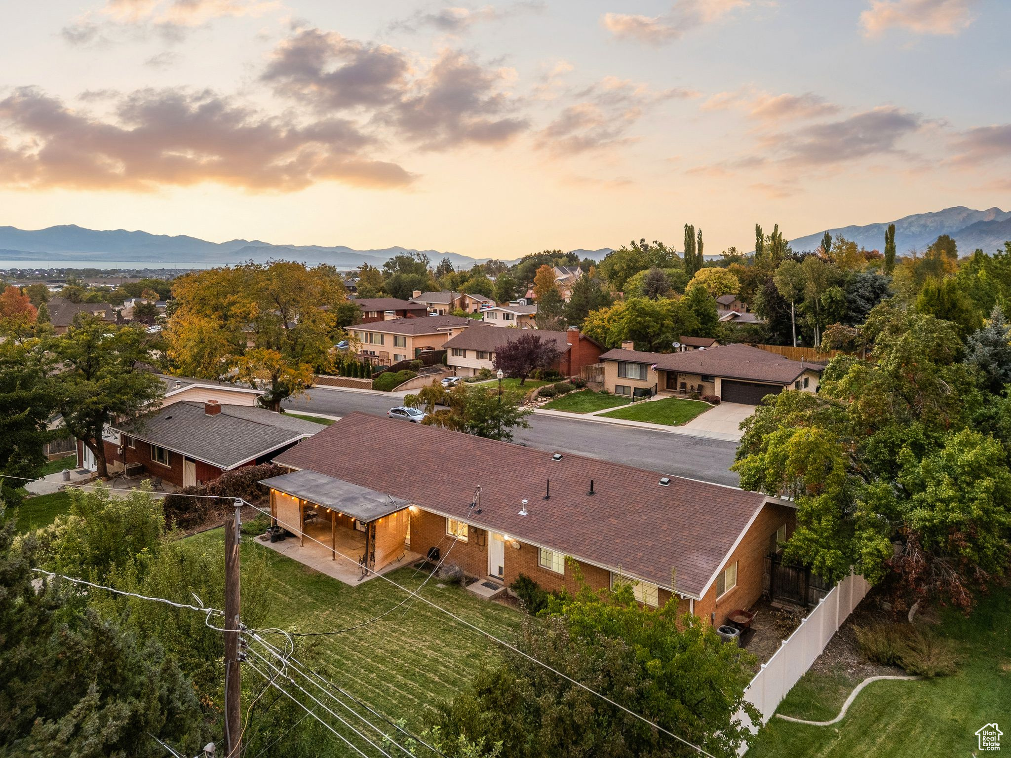 SUNSET VISTA - Residential