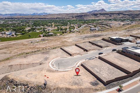 Tiny photo for 574 S 1800 W, Hurricane, UT 84737 (MLS # 2147828)