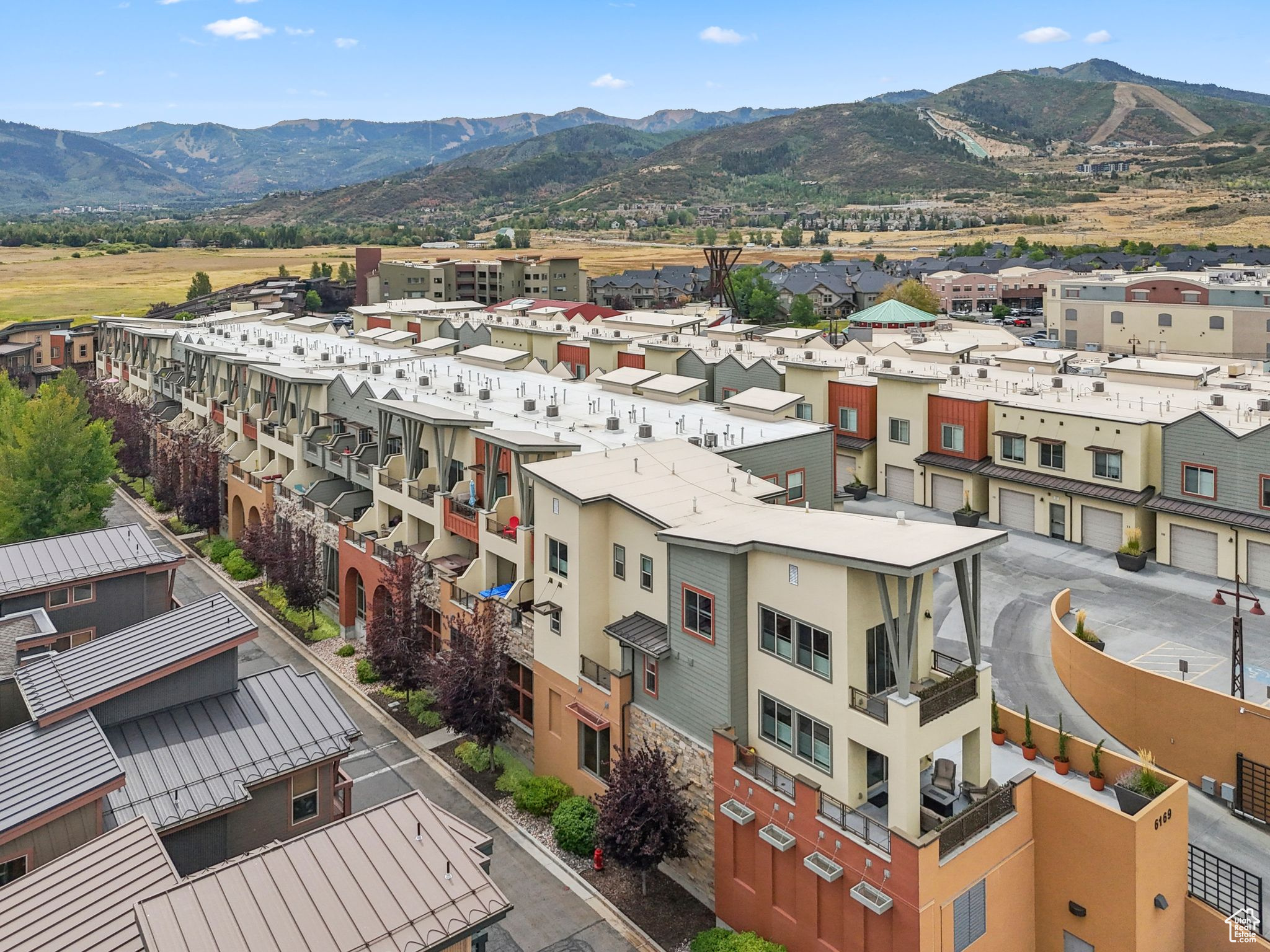 NEWPARK TERRACE AMENDED CONDOMINIUM - Residential