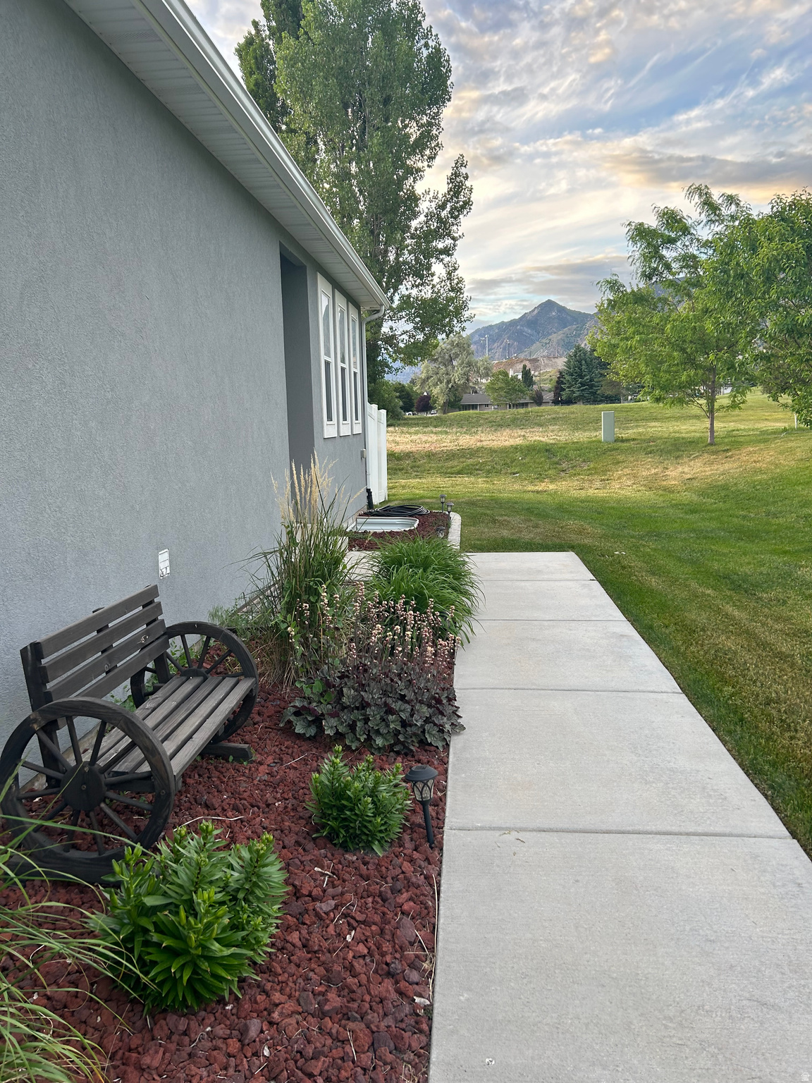 EAGLE CREST - Residential