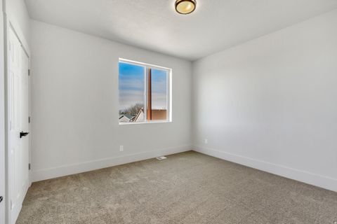 Tiny photo for 547 N HAVEN DR, Mapleton, UT 84664 (MLS # 2152449)