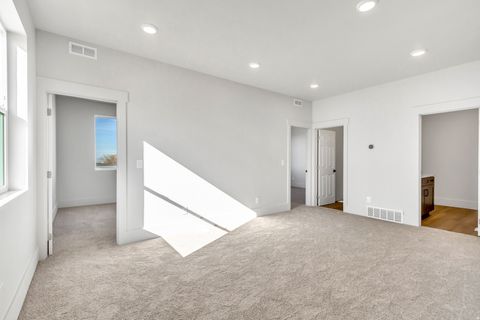 Tiny photo for 547 N HAVEN DR, Mapleton, UT 84664 (MLS # 2152449)