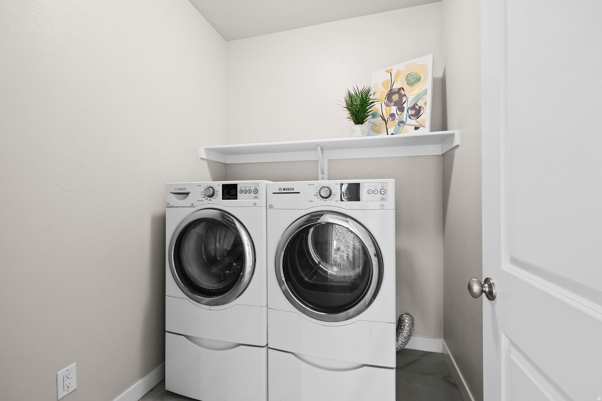 CRANEFIELD ESTATES - Residential