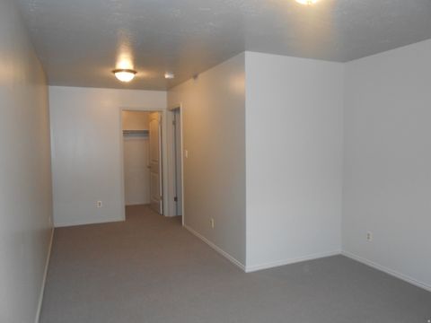 Tiny photo for 3917 W ROCKWOOD WAY #B, West Valley City, UT 84120 (MLS # 2141583)
