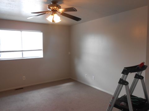 Tiny photo for 3917 W ROCKWOOD WAY #B, West Valley City, UT 84120 (MLS # 2141583)