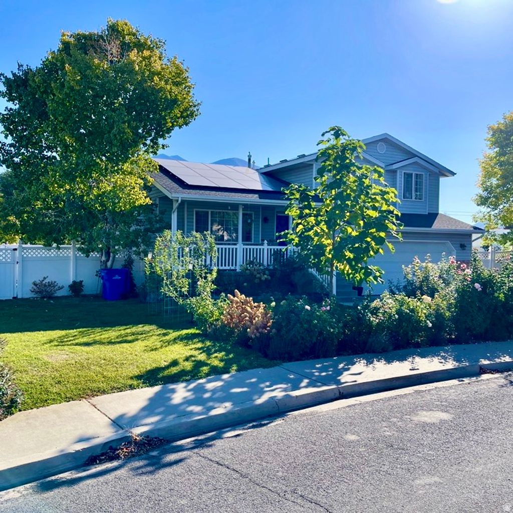 Photo of 665 S 1040 E, Spanish Fork, UT 84660 (MLS # 2150173)