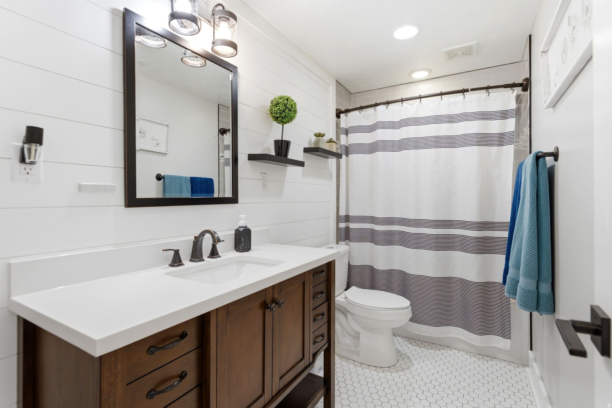 STACY MEADOWS - Residential