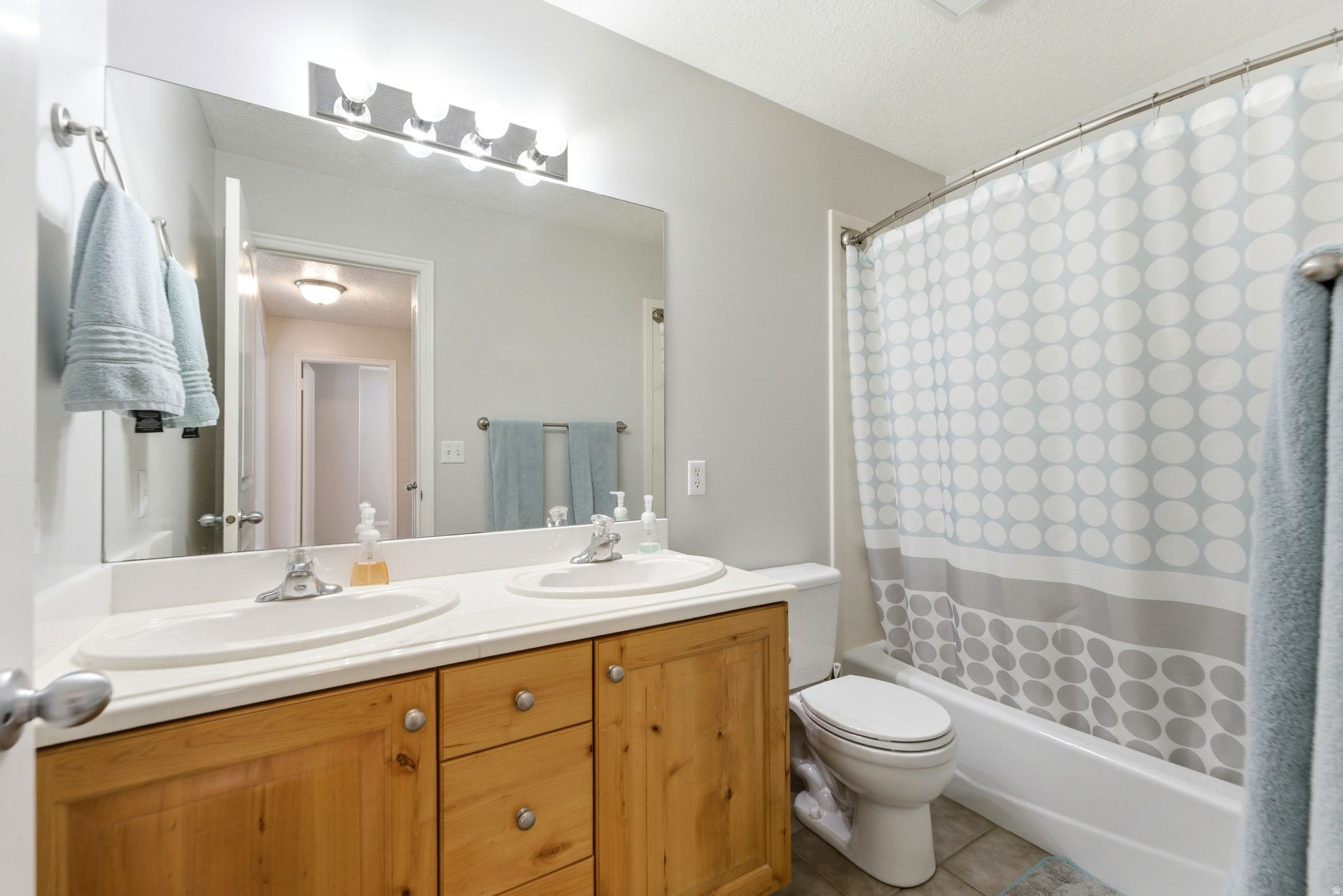 STACY MEADOWS - Residential