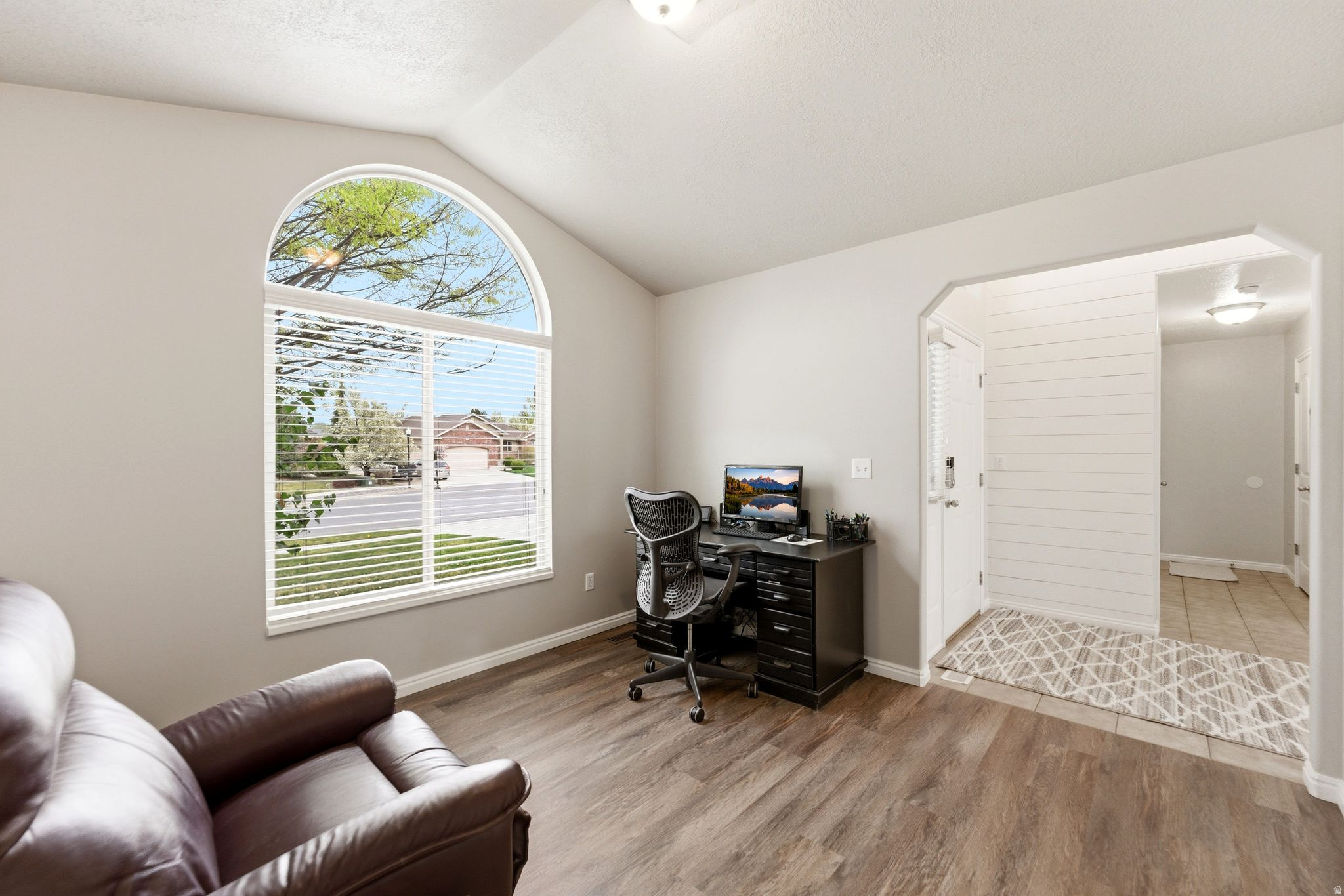 STACY MEADOWS - Residential