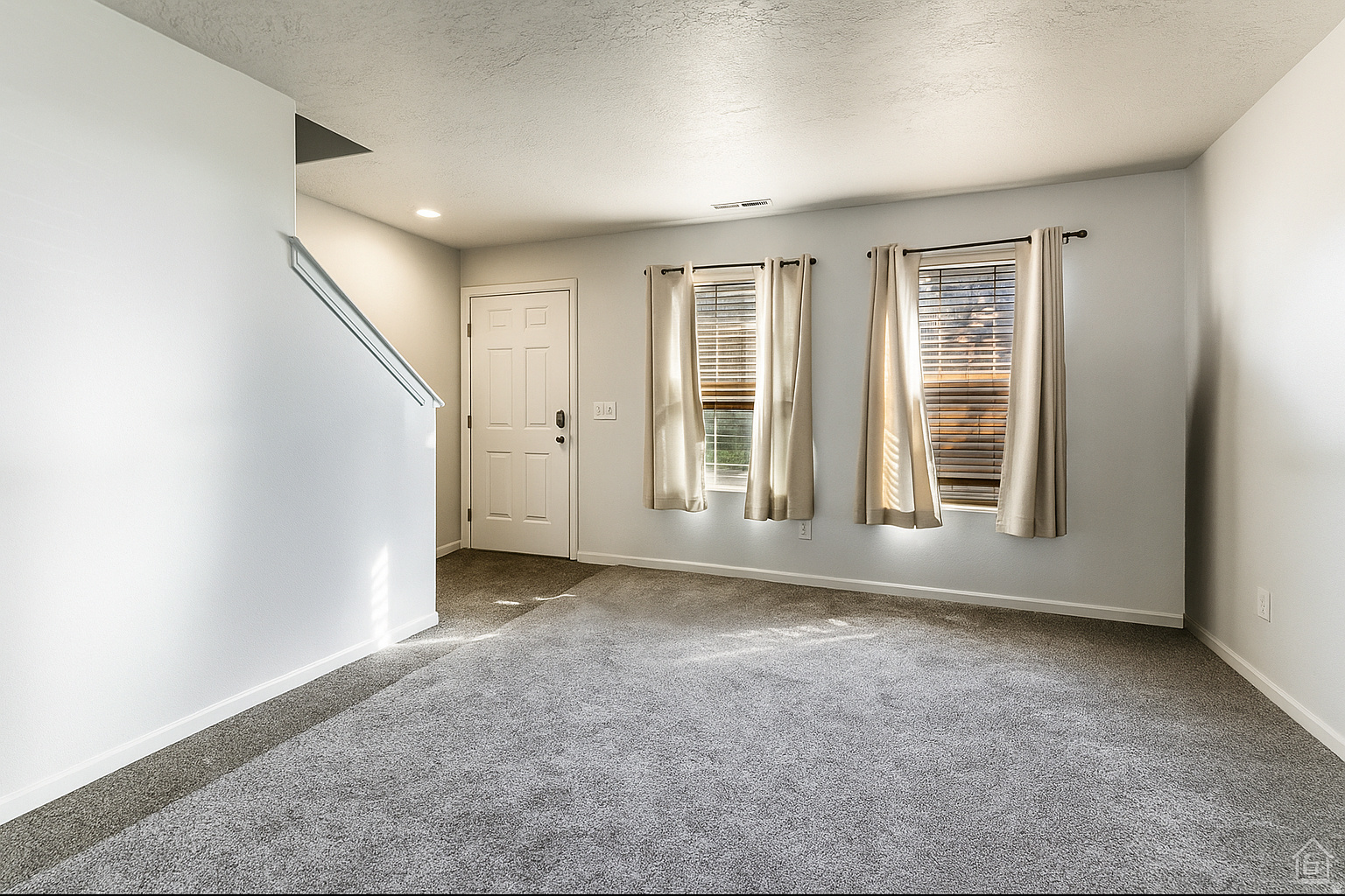 SOUTH WILLOW - Residential