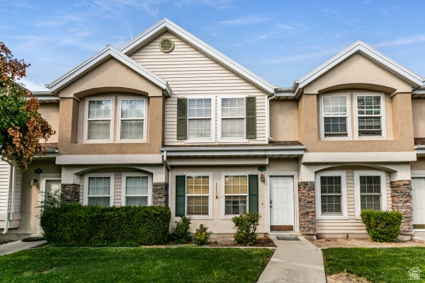 Great location in the heart of Draper! 2 bedrooms each with a private bath! New carpet & paint throughout! Washer, Dryer, & Fridge stay!! Newer a/c unit! Fenced backyard patio with shed! Well maintained and definitely a must see!!