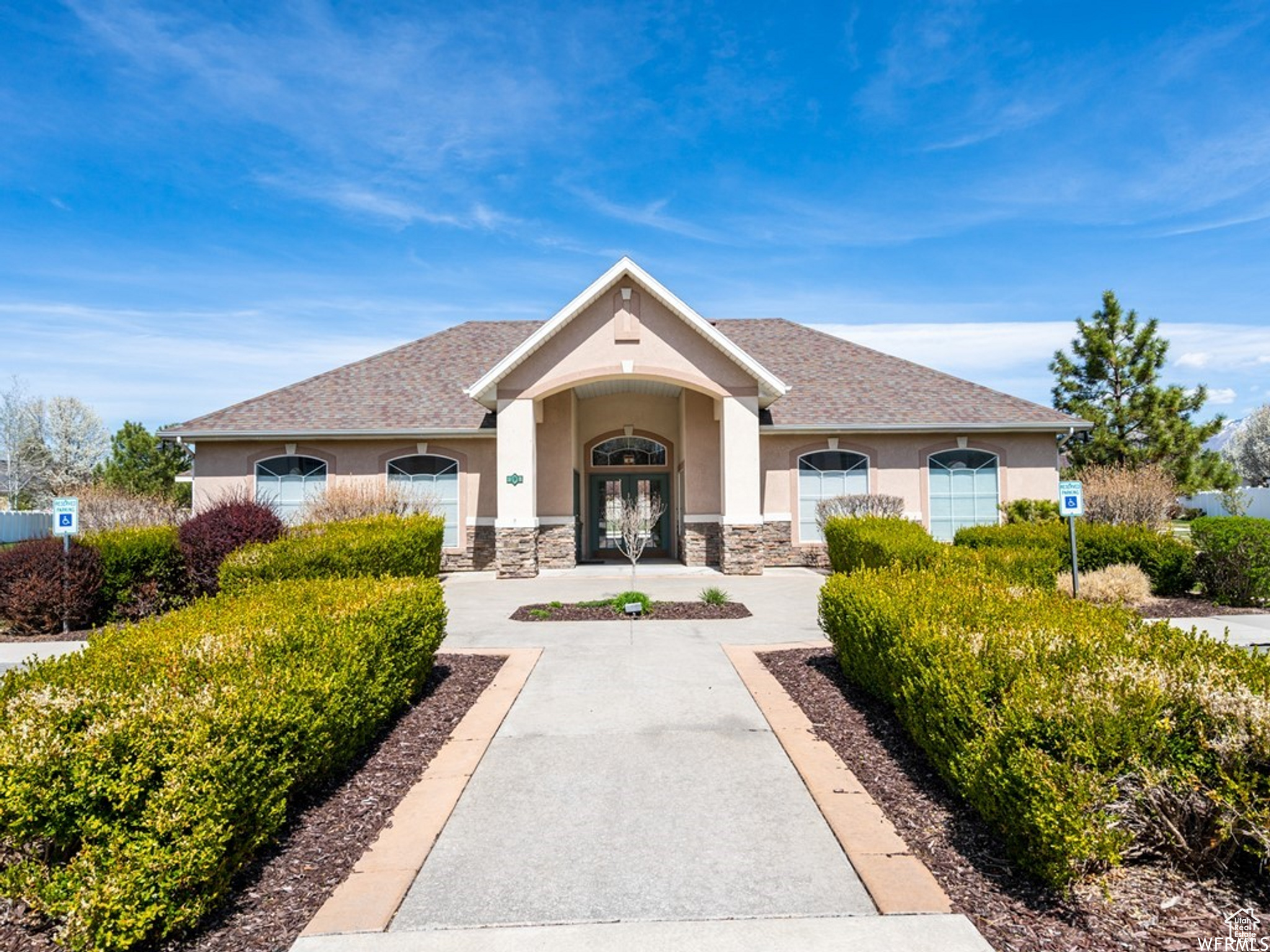 SOUTH WILLOW - Residential