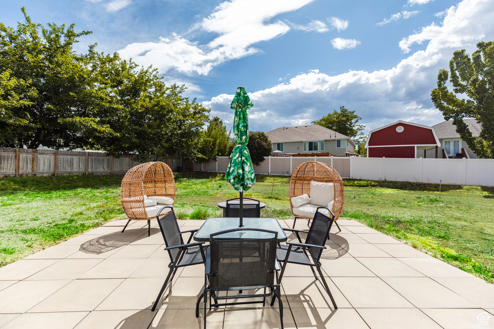 THE FOOTHILLS - Residential