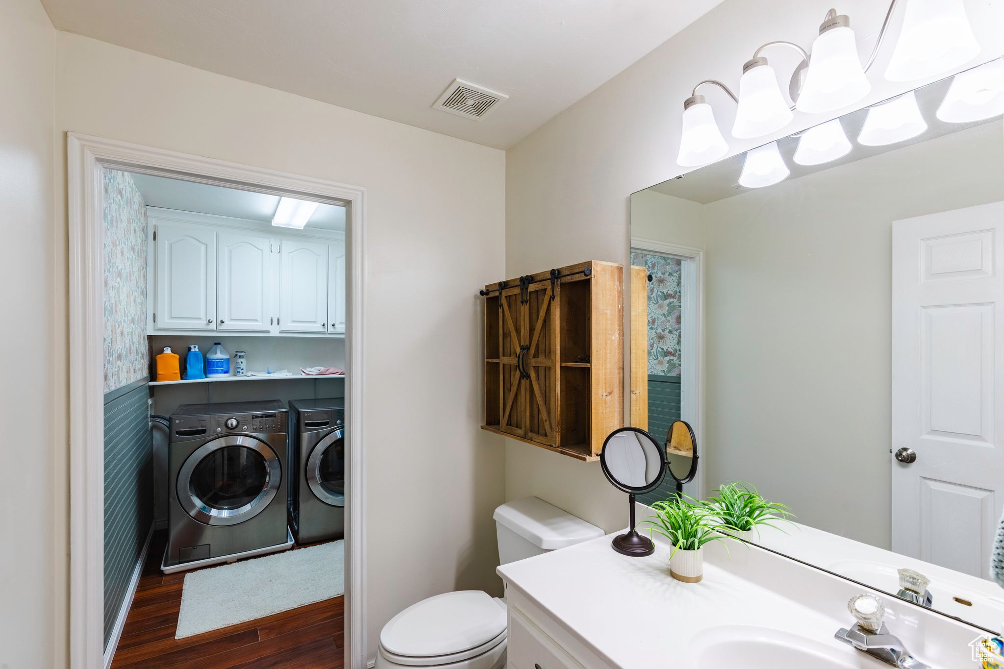 THE FOOTHILLS - Residential