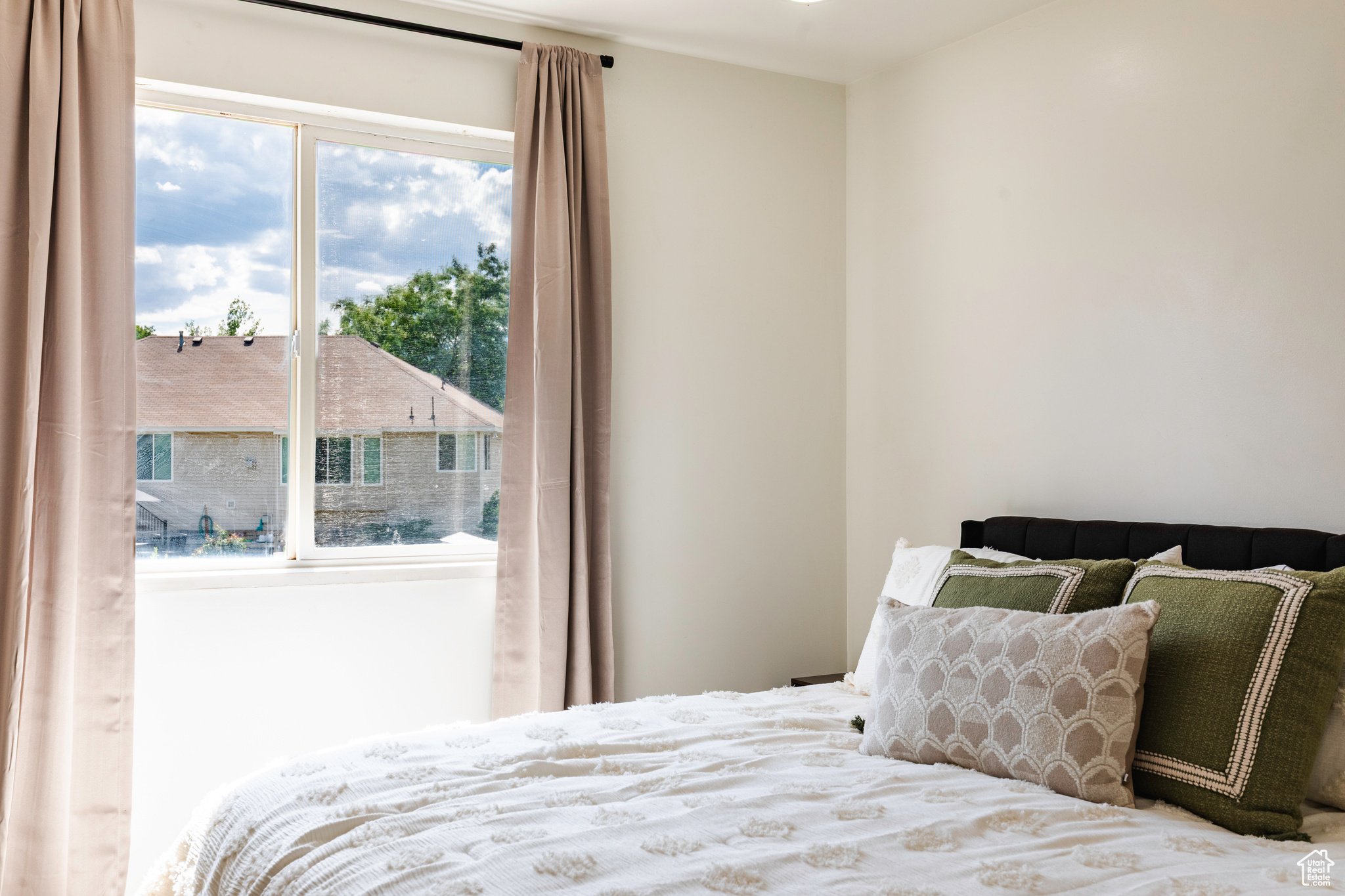 THE FOOTHILLS - Residential