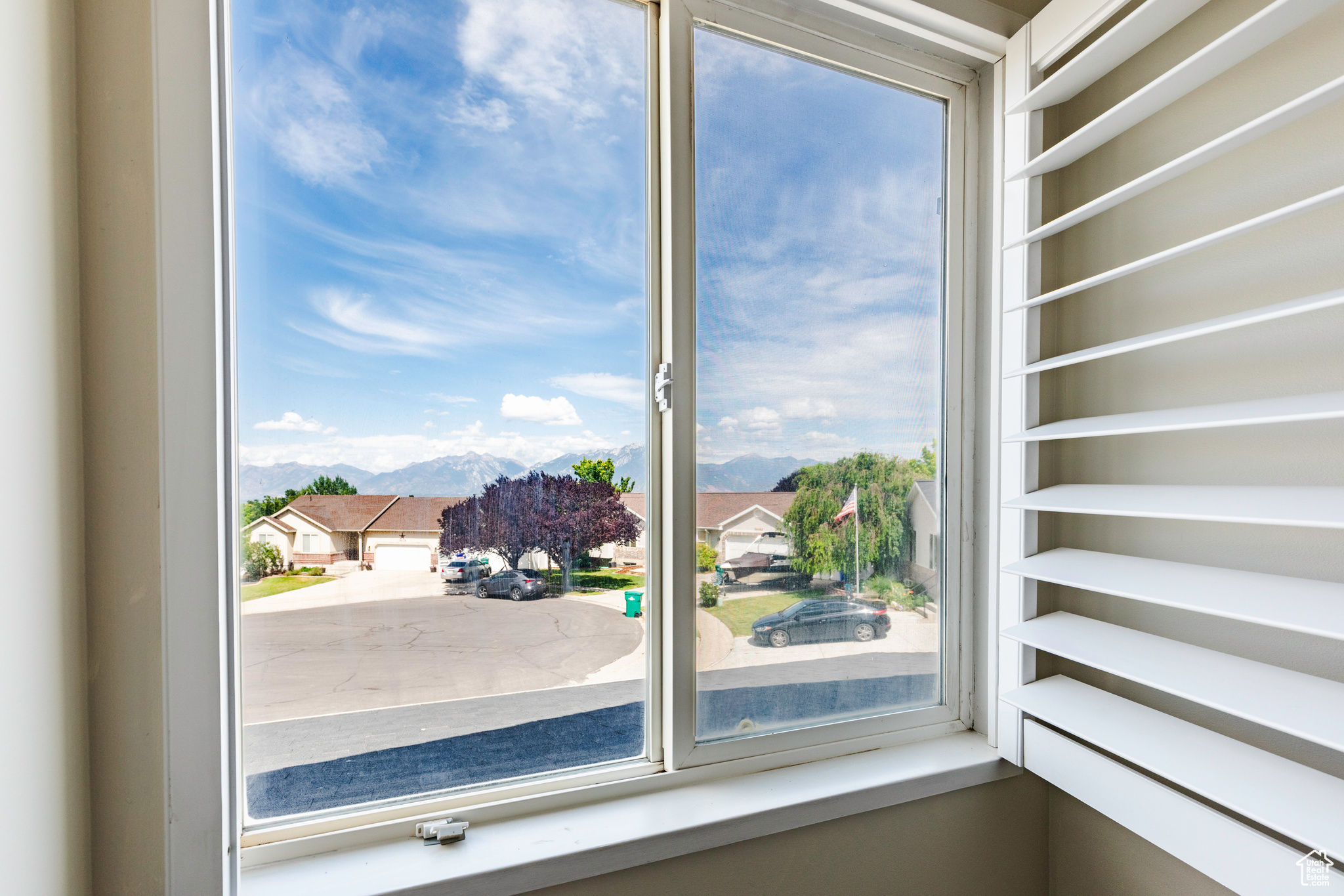 THE FOOTHILLS - Residential