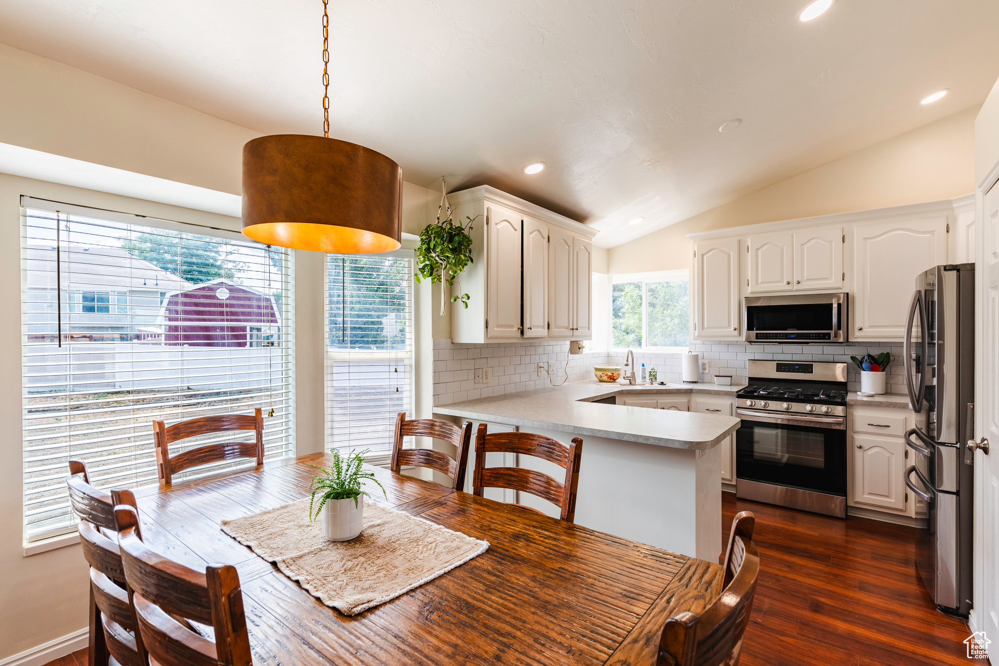 THE FOOTHILLS - Residential