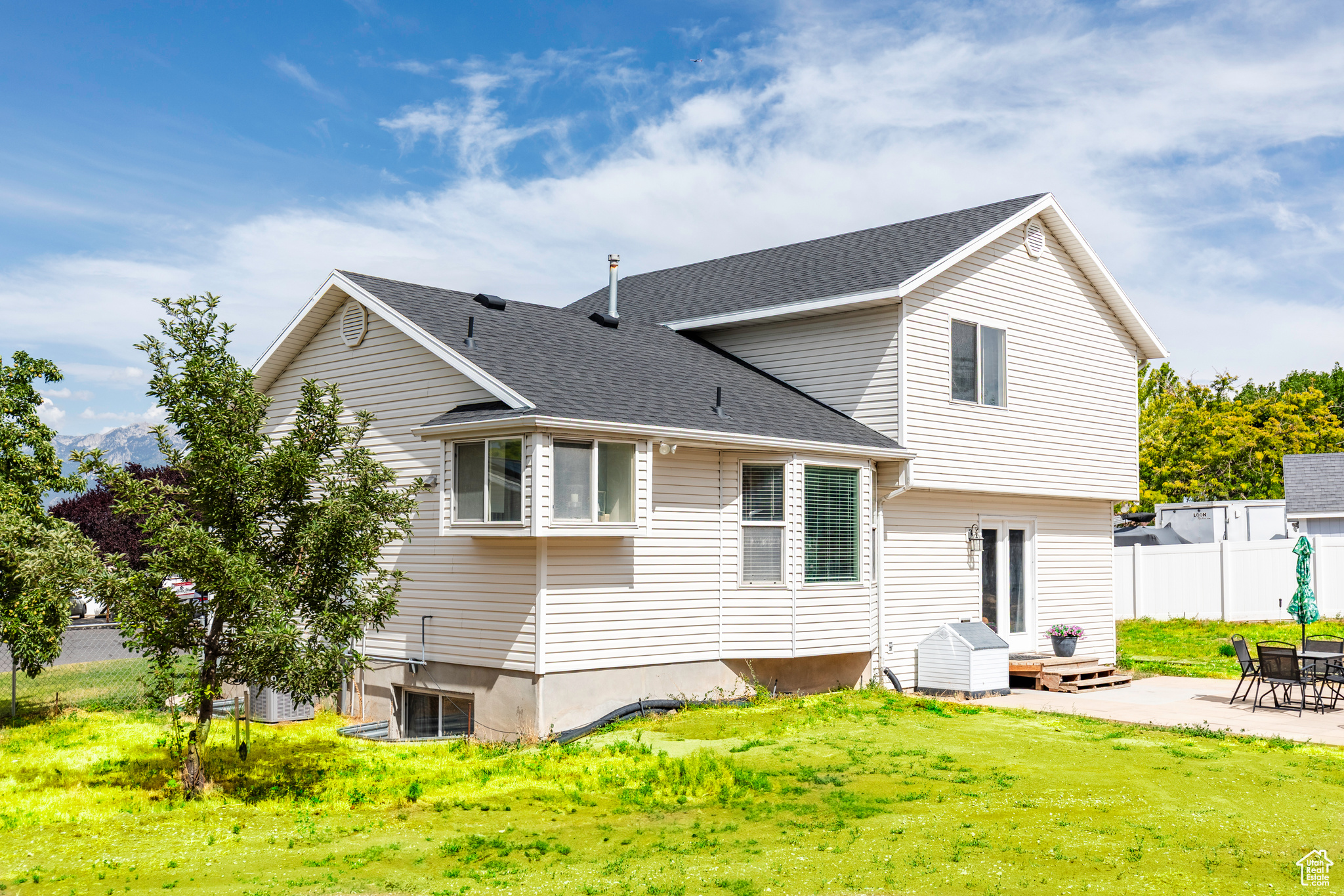 THE FOOTHILLS - Residential