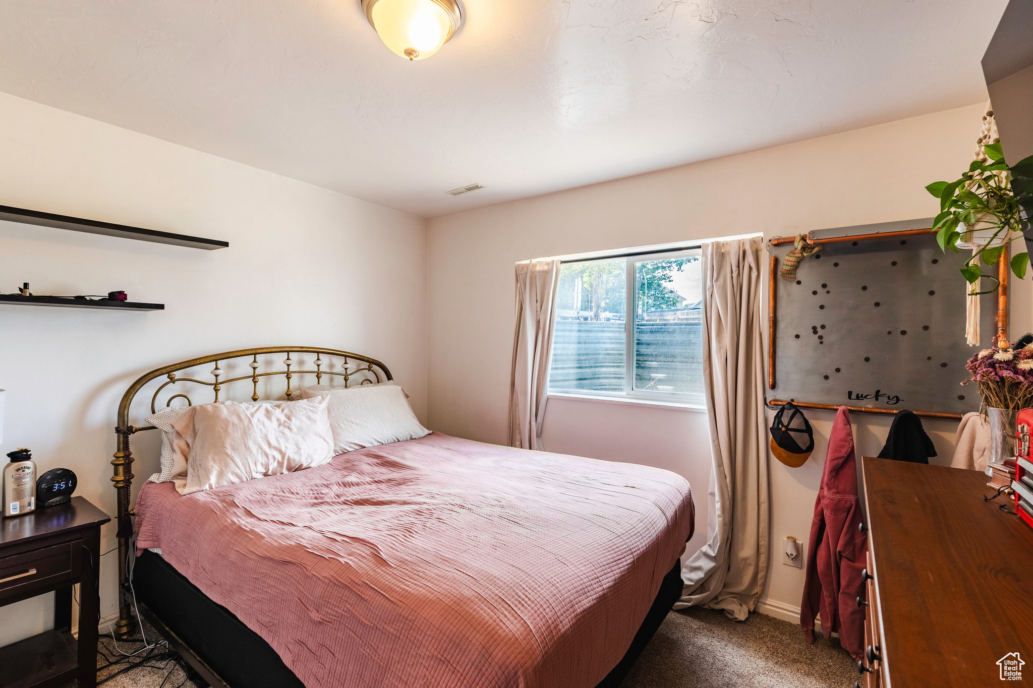 THE FOOTHILLS - Residential