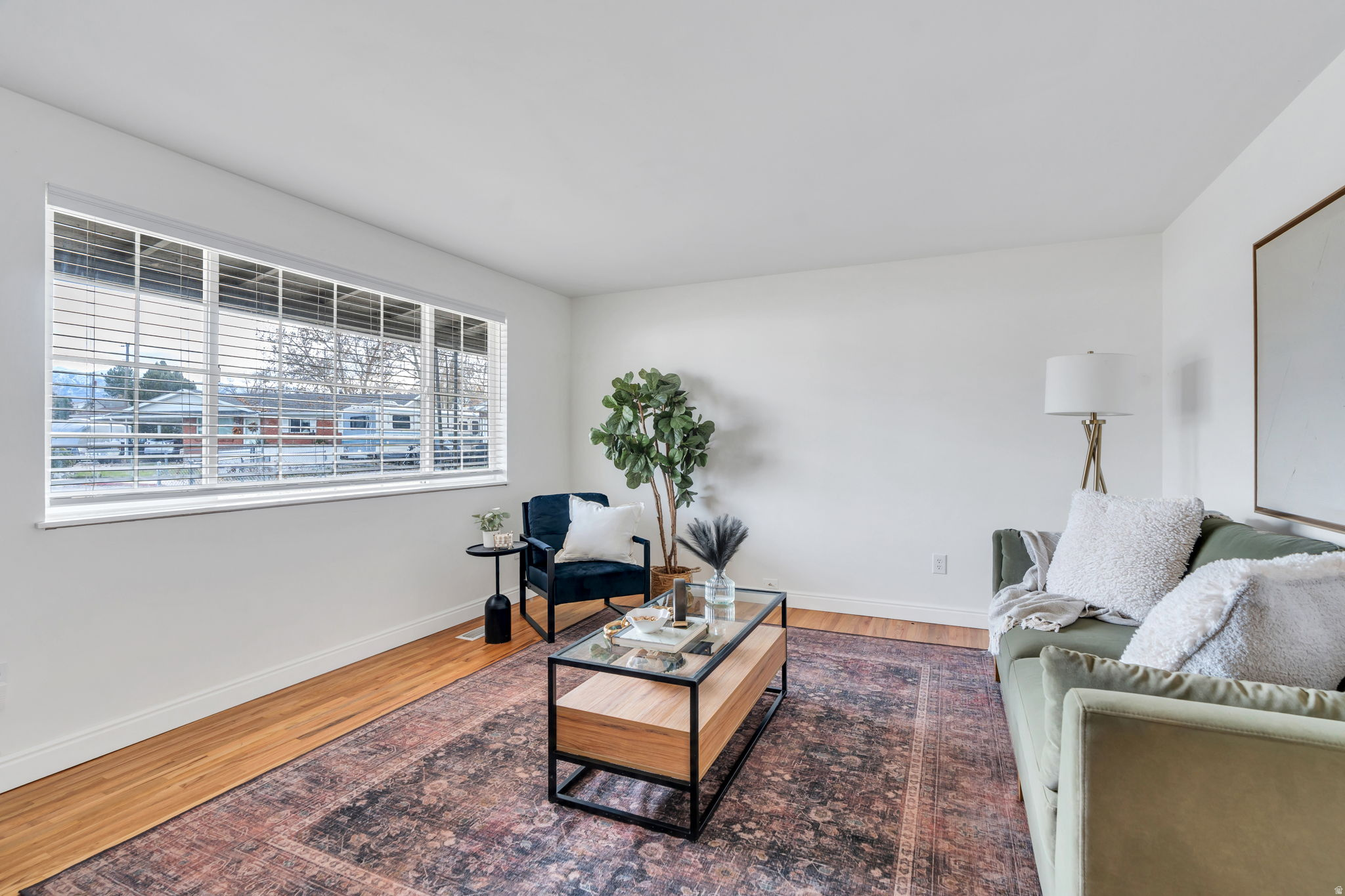 MAYBROOK - Residential