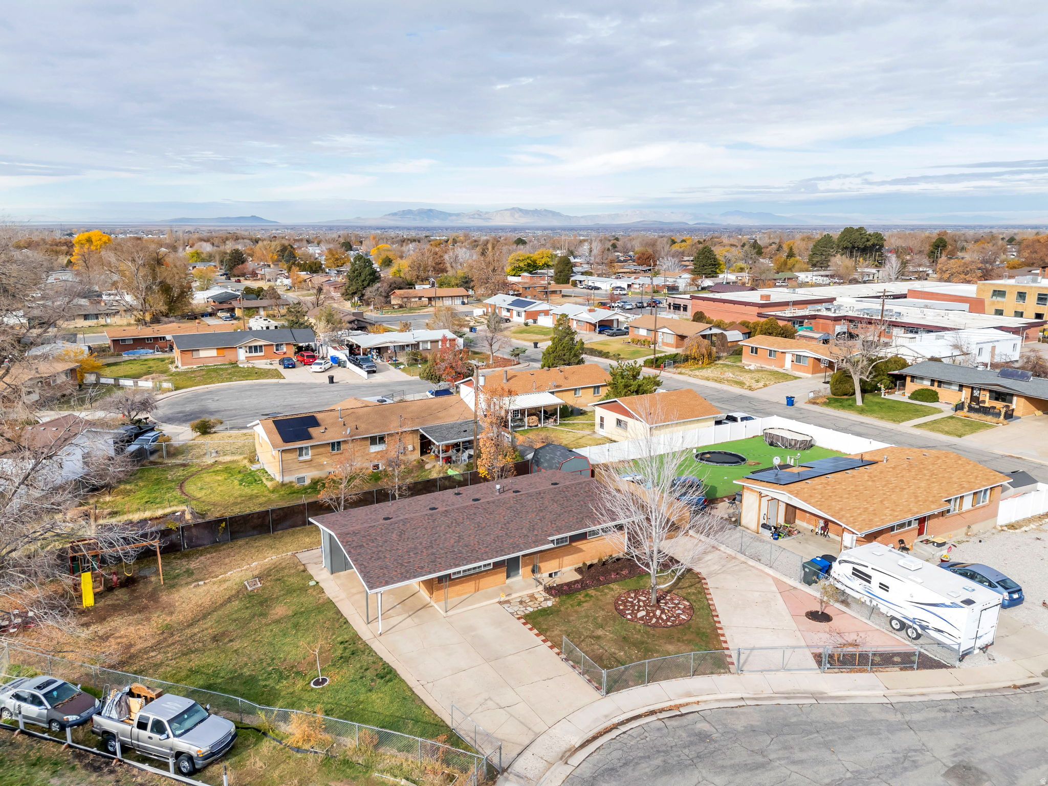 MAYBROOK - Residential