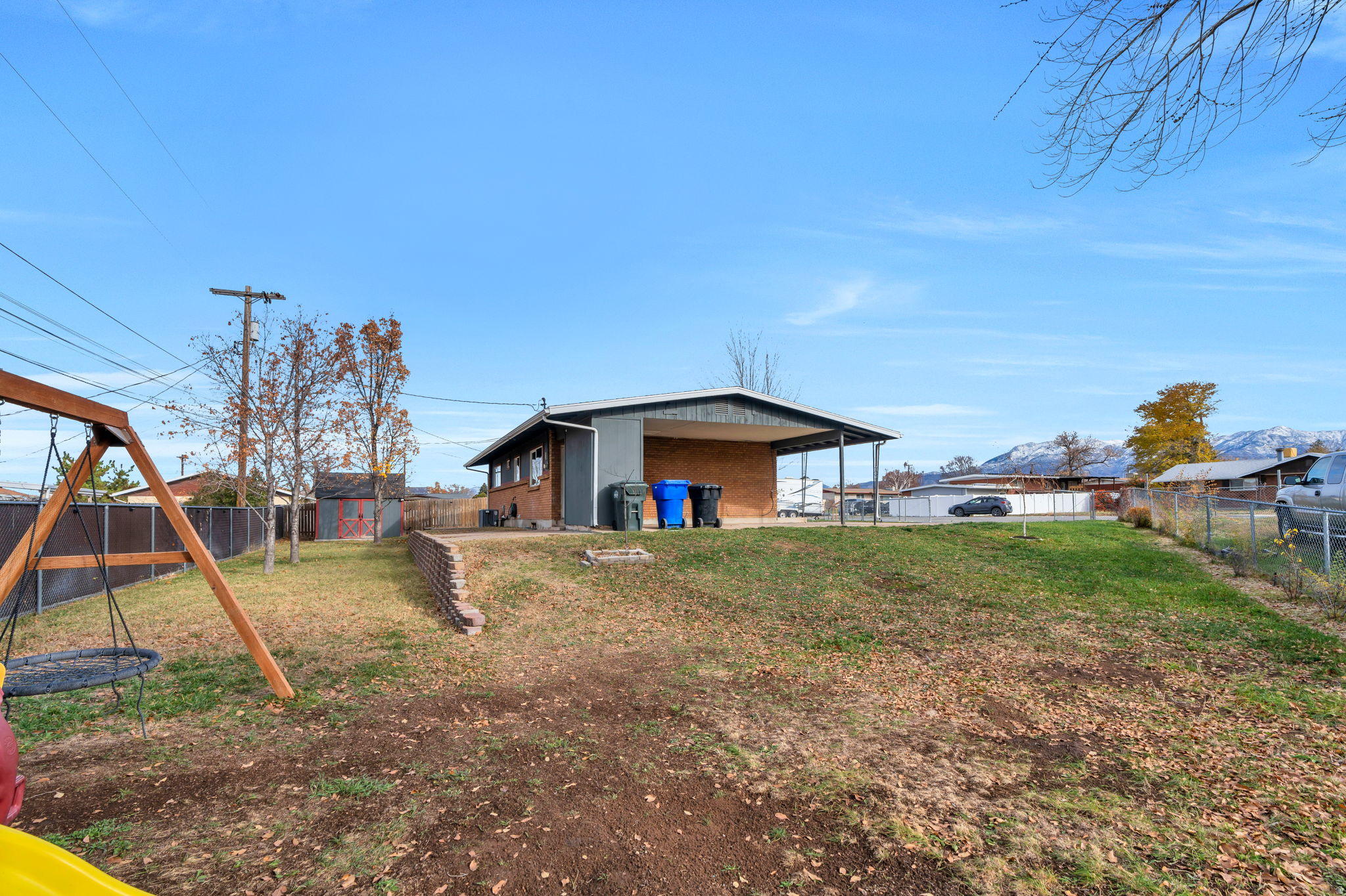 MAYBROOK - Residential