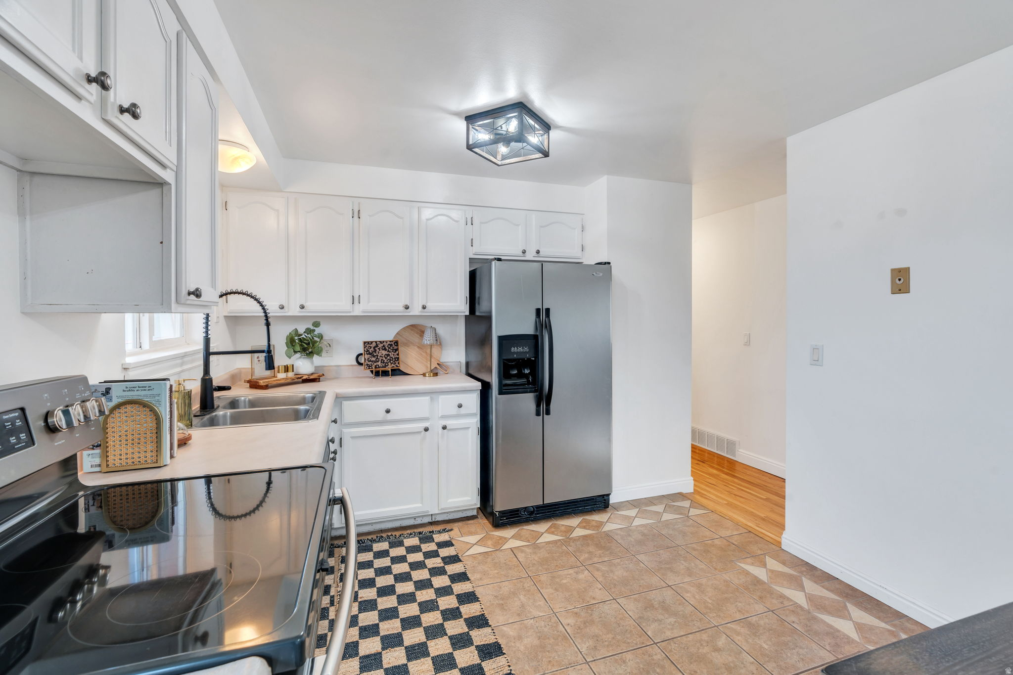 MAYBROOK - Residential