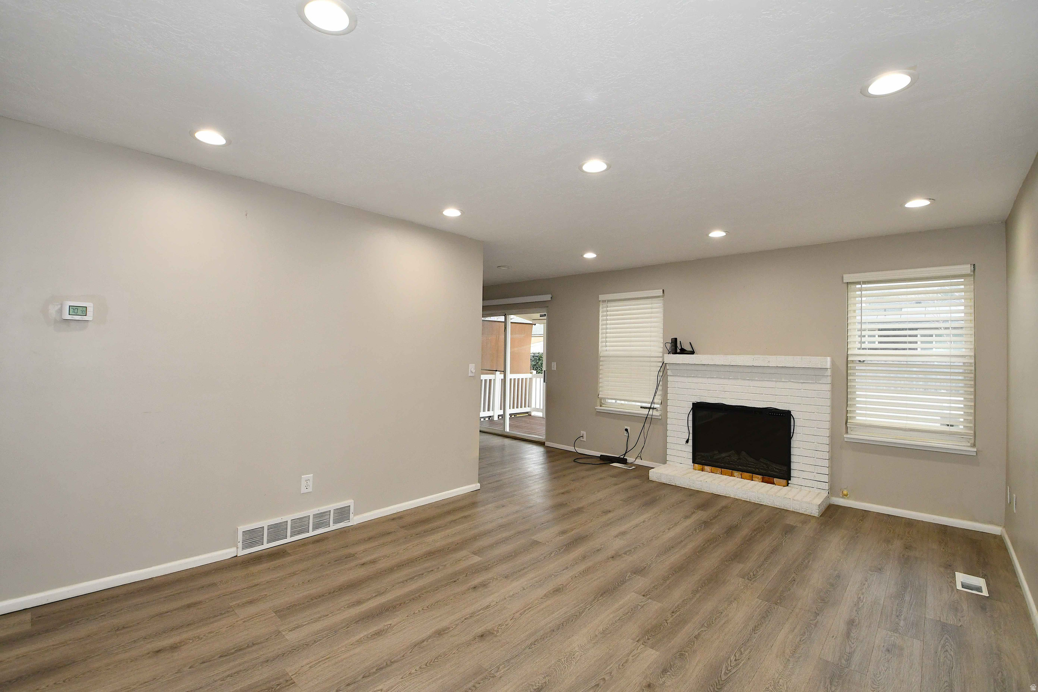 SANDY HIGHLANDS - Residential