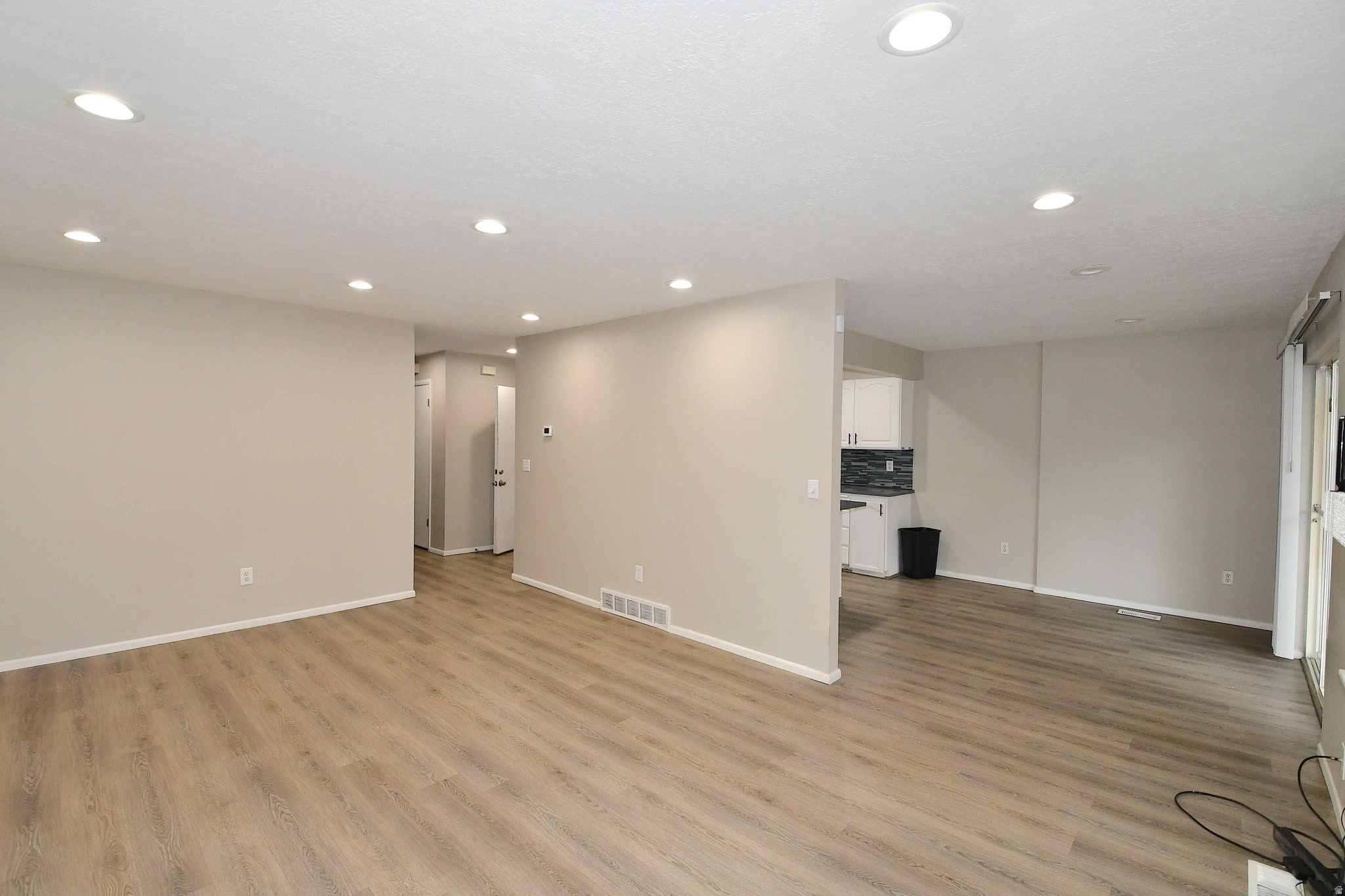 SANDY HIGHLANDS - Residential