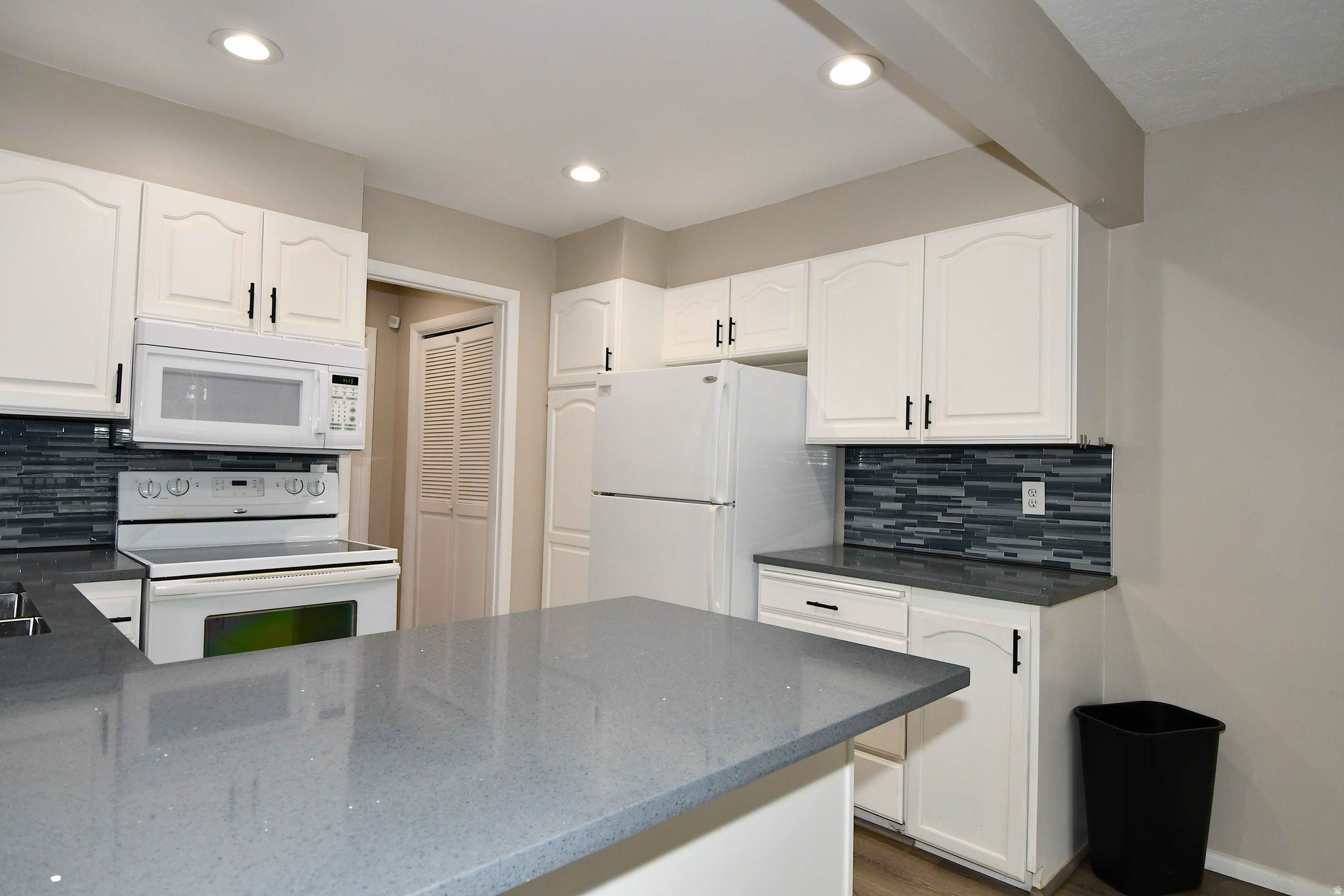 SANDY HIGHLANDS - Residential