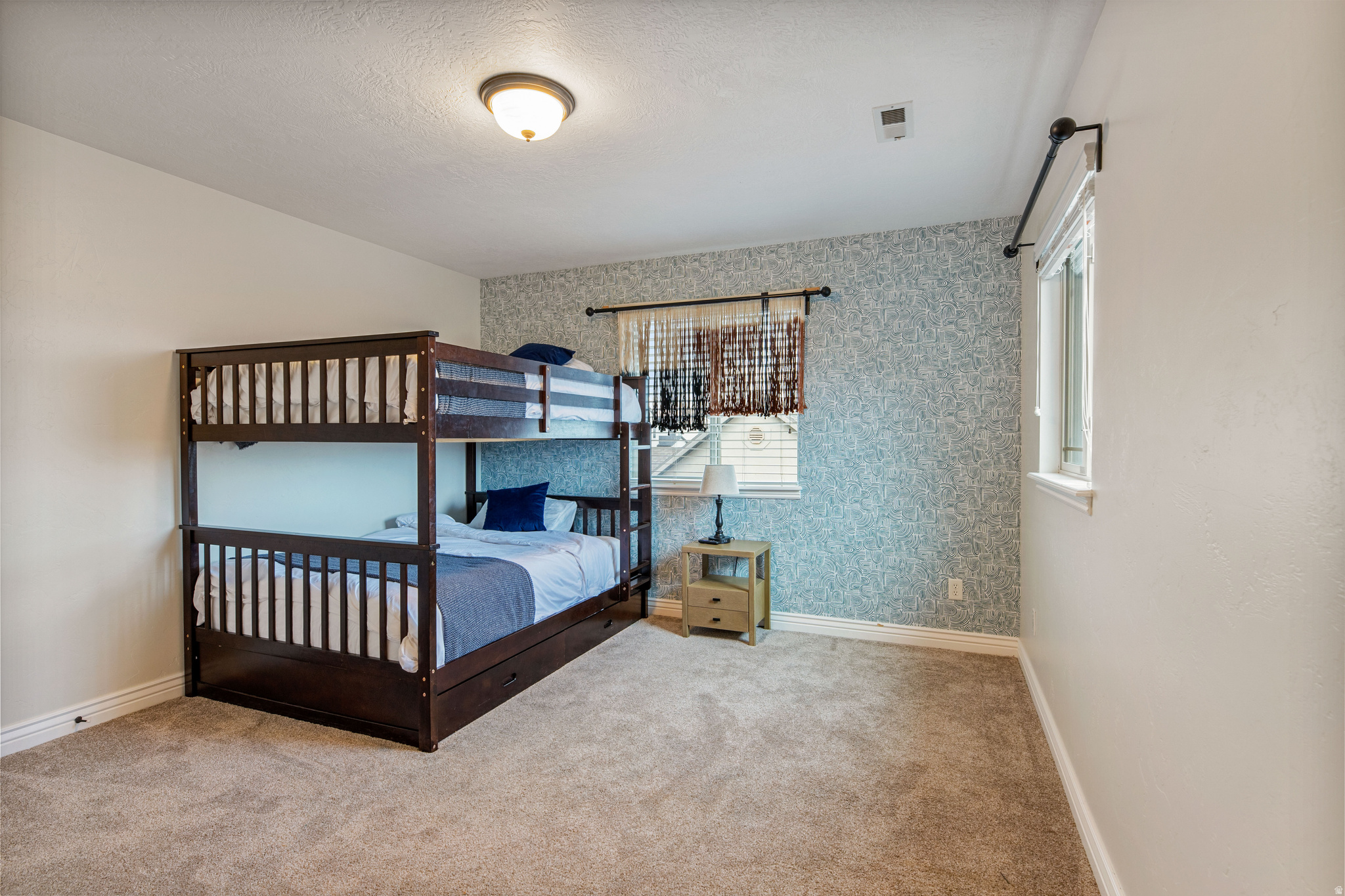 THE BENCHES - Residential