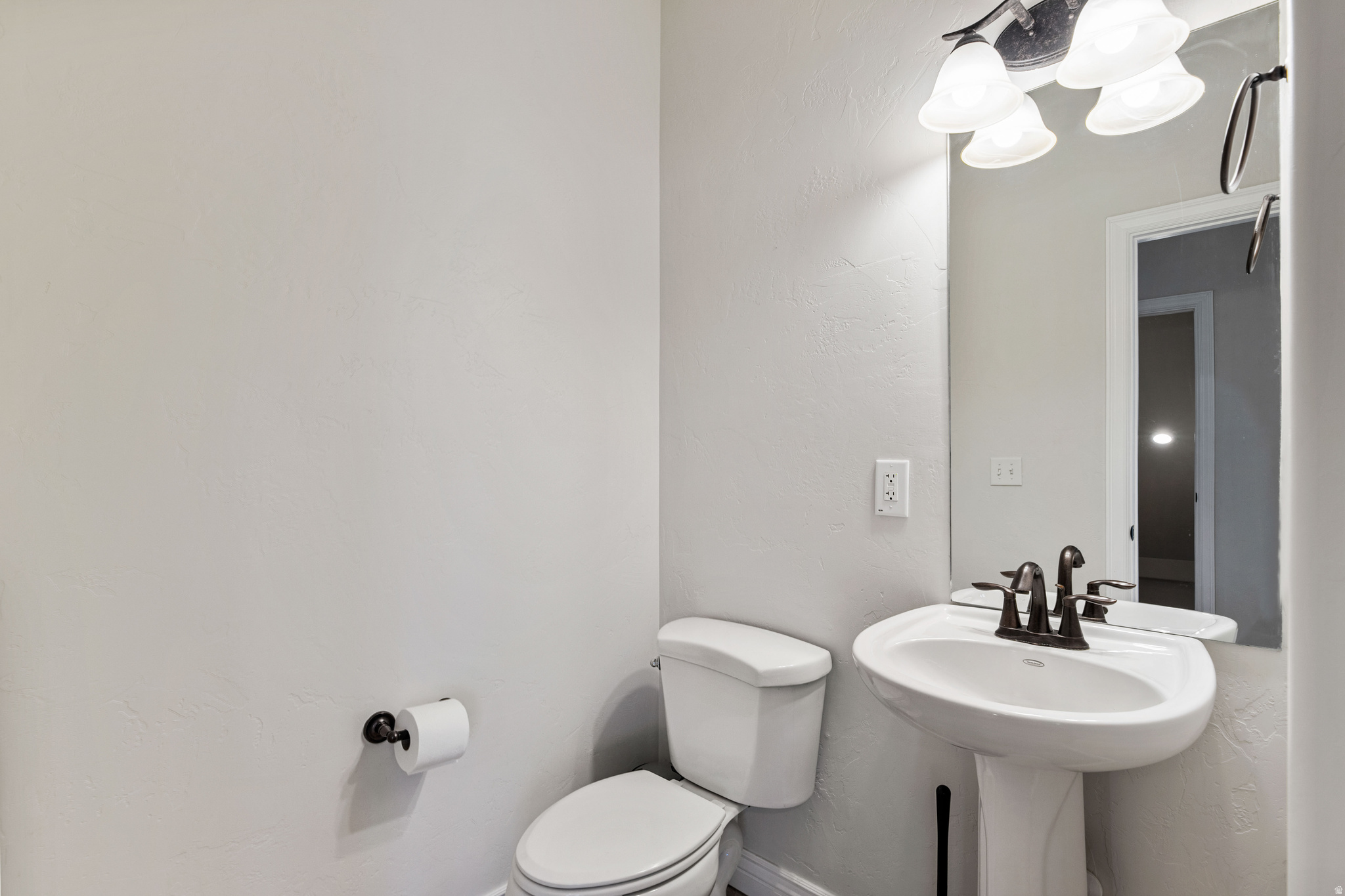 THE BENCHES - Residential