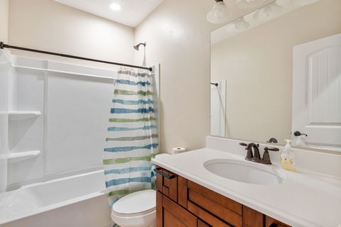 Tiny photo for 1539 S ROCKY RIDGE CT W, Saratoga Springs, UT 84045 (MLS # 2127610)