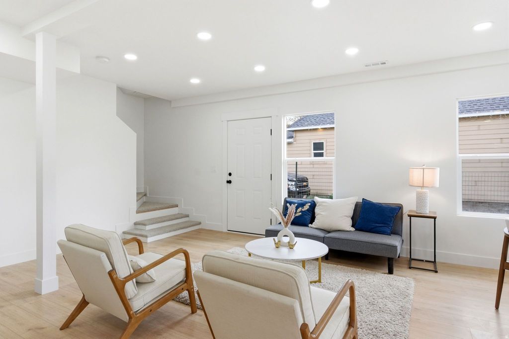 Photo of 276 N 100 W, Tooele, UT 84074 (MLS # 2149829)