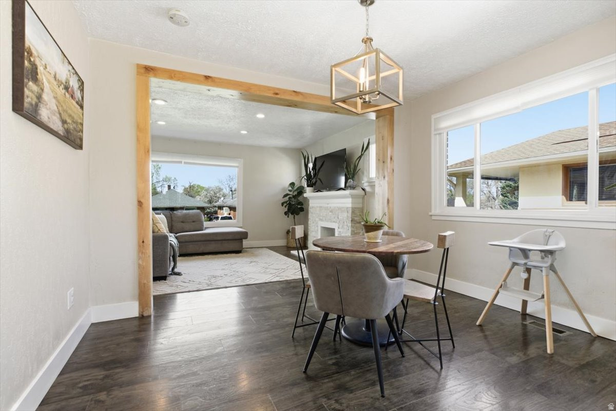 THOMPSON & DIETER S - Residential