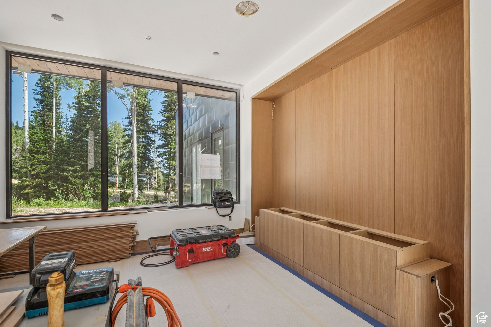 COLONY AT WHITE PINE CANYON - Residential