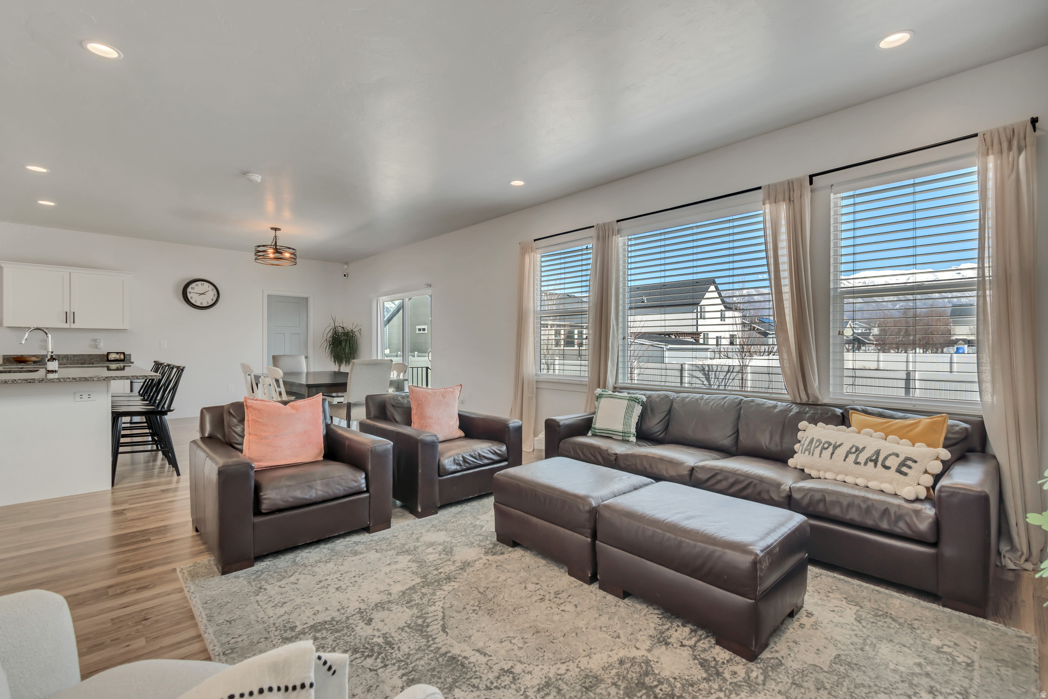 VALLEY POINT - Residential