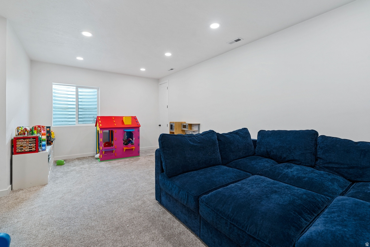 RIDGEVIEW - Residential