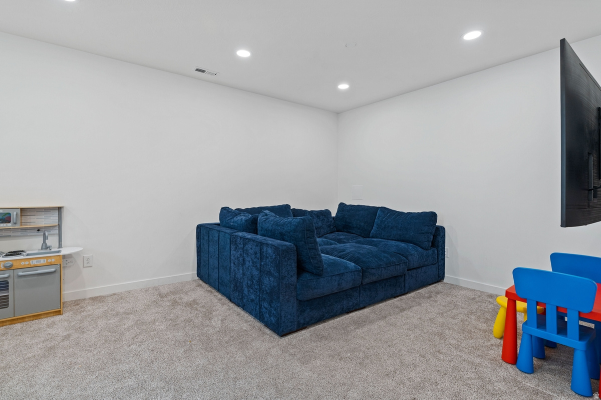 RIDGEVIEW - Residential