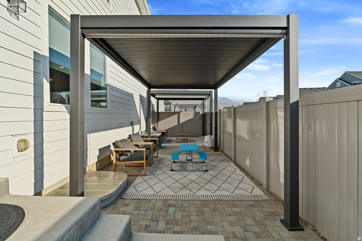 RIDGEVIEW - Residential