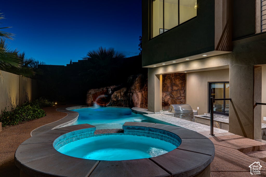 Photo of 254 E 350 N, Ivins, UT 84738 (MLS # 2188792)
