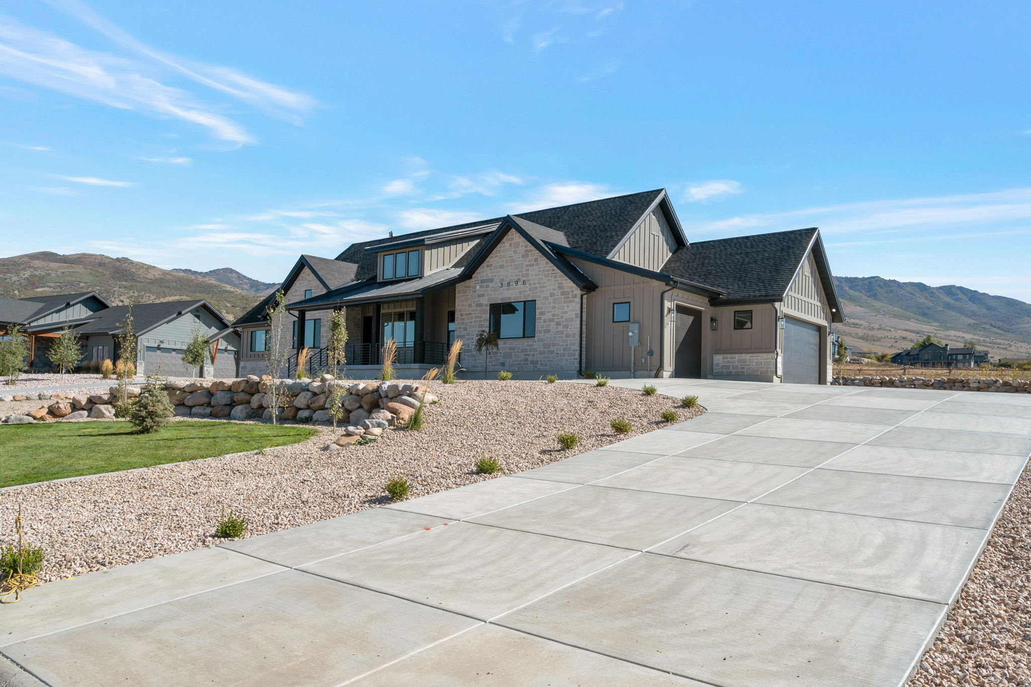 EAGLE RIDGE - Residential