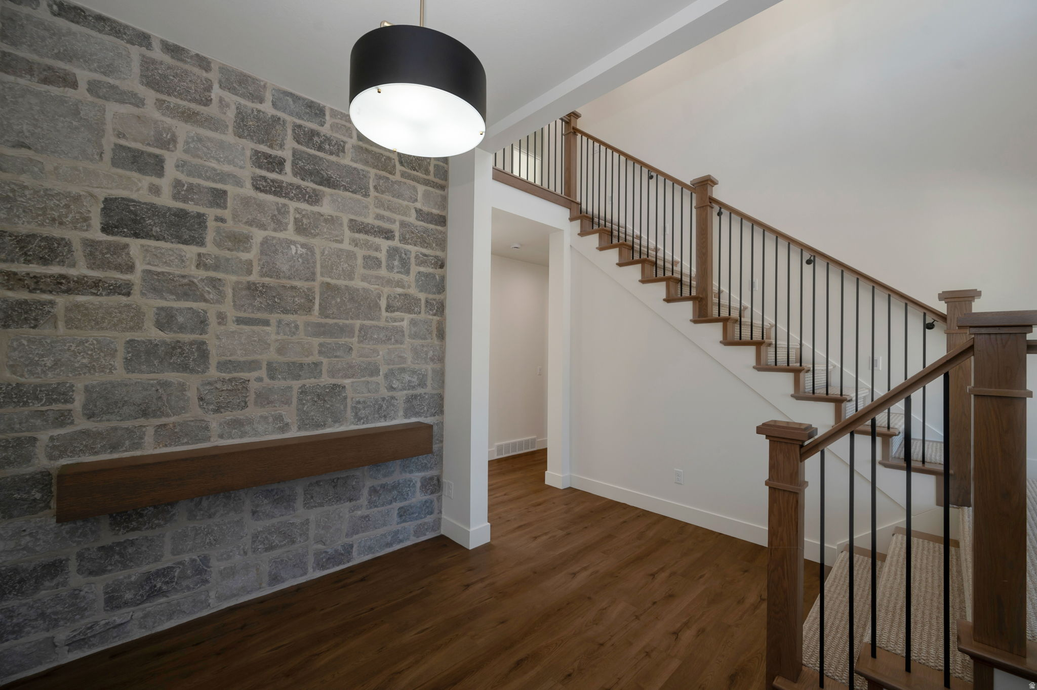 EAGLE RIDGE - Residential