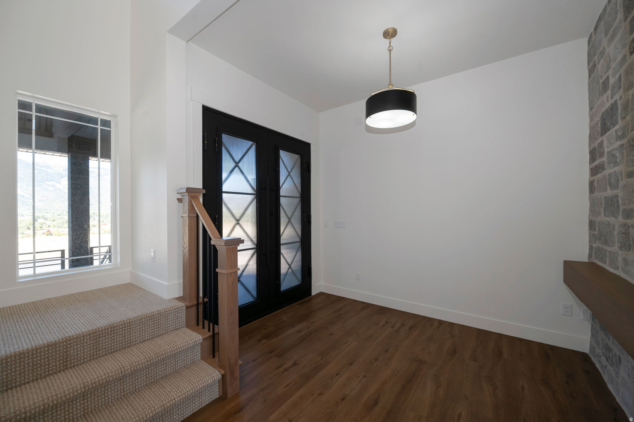 EAGLE RIDGE - Residential