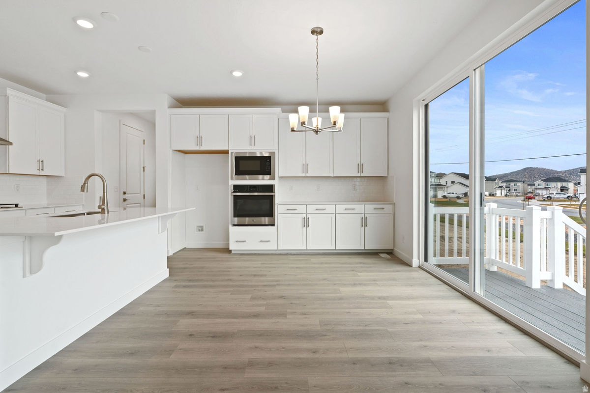 PONY EXPRESS ESTATES - Residential