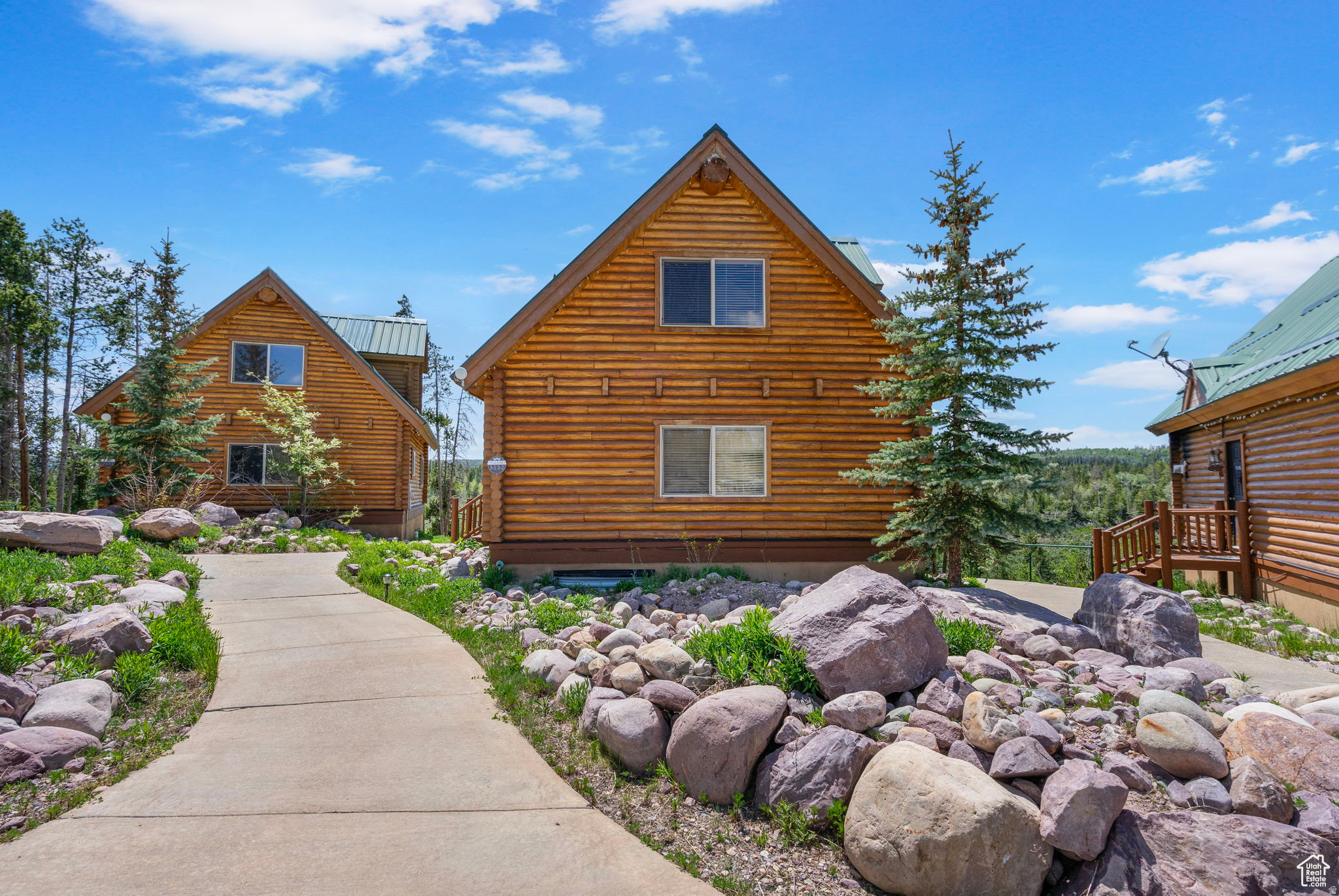 THE CABINS AT BEAR RIVER LODGE - Residential